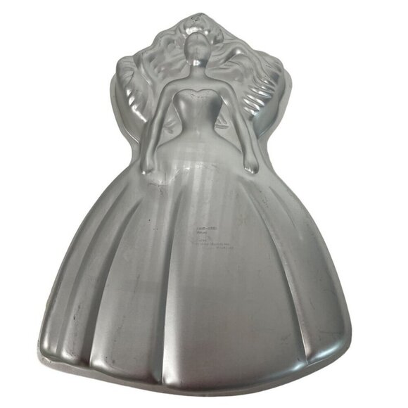 Wilton Princess Barbie 1992 Full Body Cake Pan Mold 2105-2551 - Picture 1 of 2